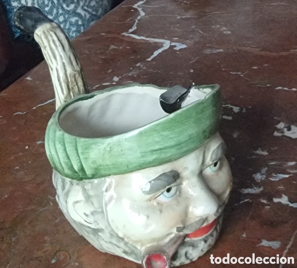Portacenere: Cenicero antiguo porcelana d biscuit en gorms de pipa con cabeza de marinero con pipa es un cenicero