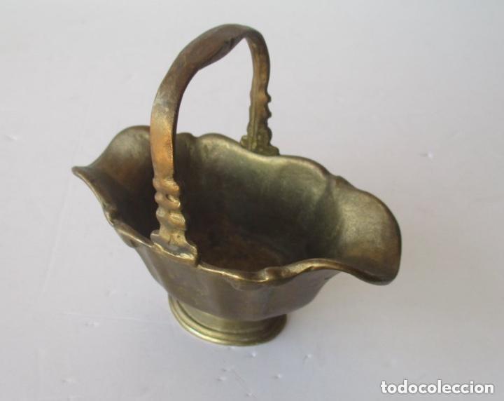 Ceniceros: CENICERO CESTA EN METAL BRONCEADO - Foto 2