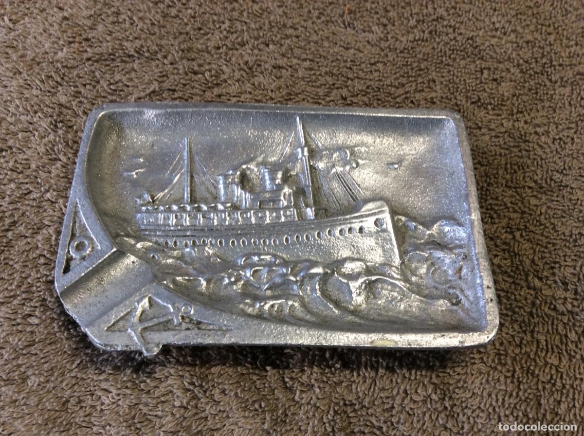 Ceniceros: CENICERO DE COLECCI&Oacute;N CON RELIEVE DE BARCO - Foto 1