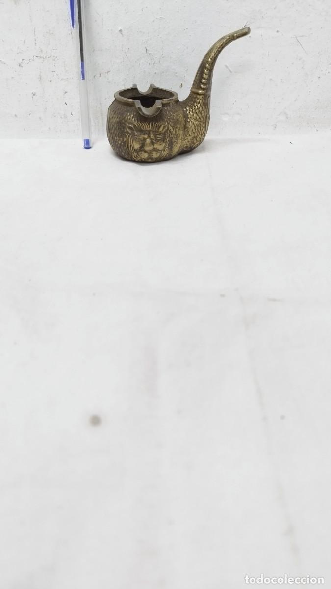 Ceniceros: Antiguo cenicero de bronce,en forma de Pipa de fumar - Foto 1