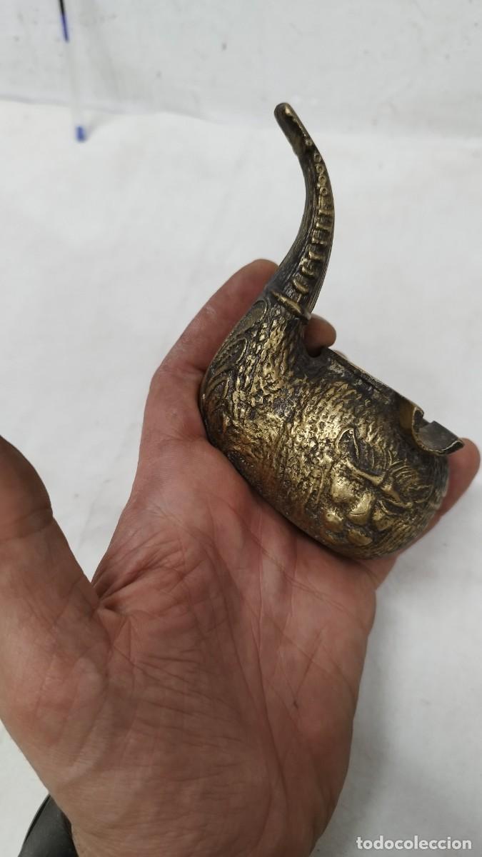 Ceniceros: Antiguo cenicero de bronce,en forma de Pipa de fumar - Foto 5