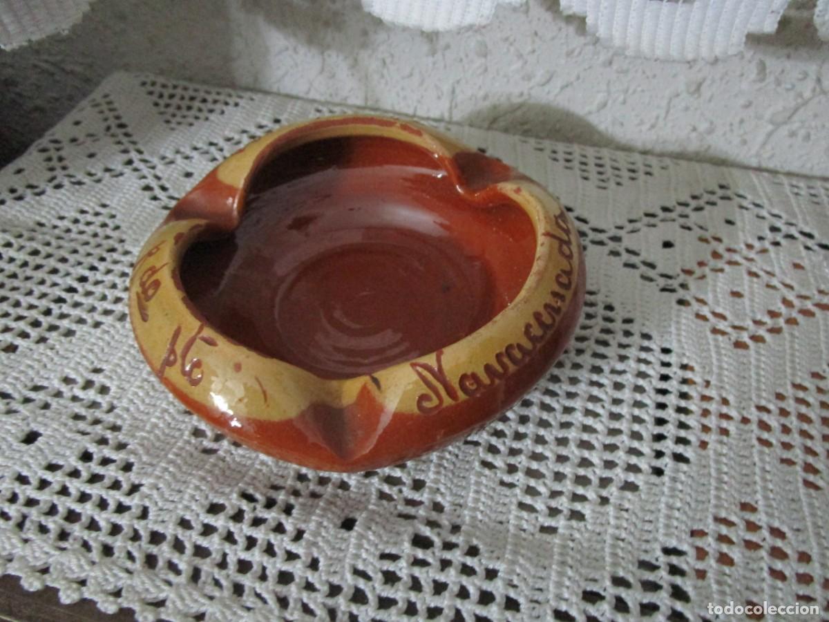 Cendriers: BONITO CENICERO DE CERAMICA RECUERDO DEL PUERTO DE NAVACERRADA