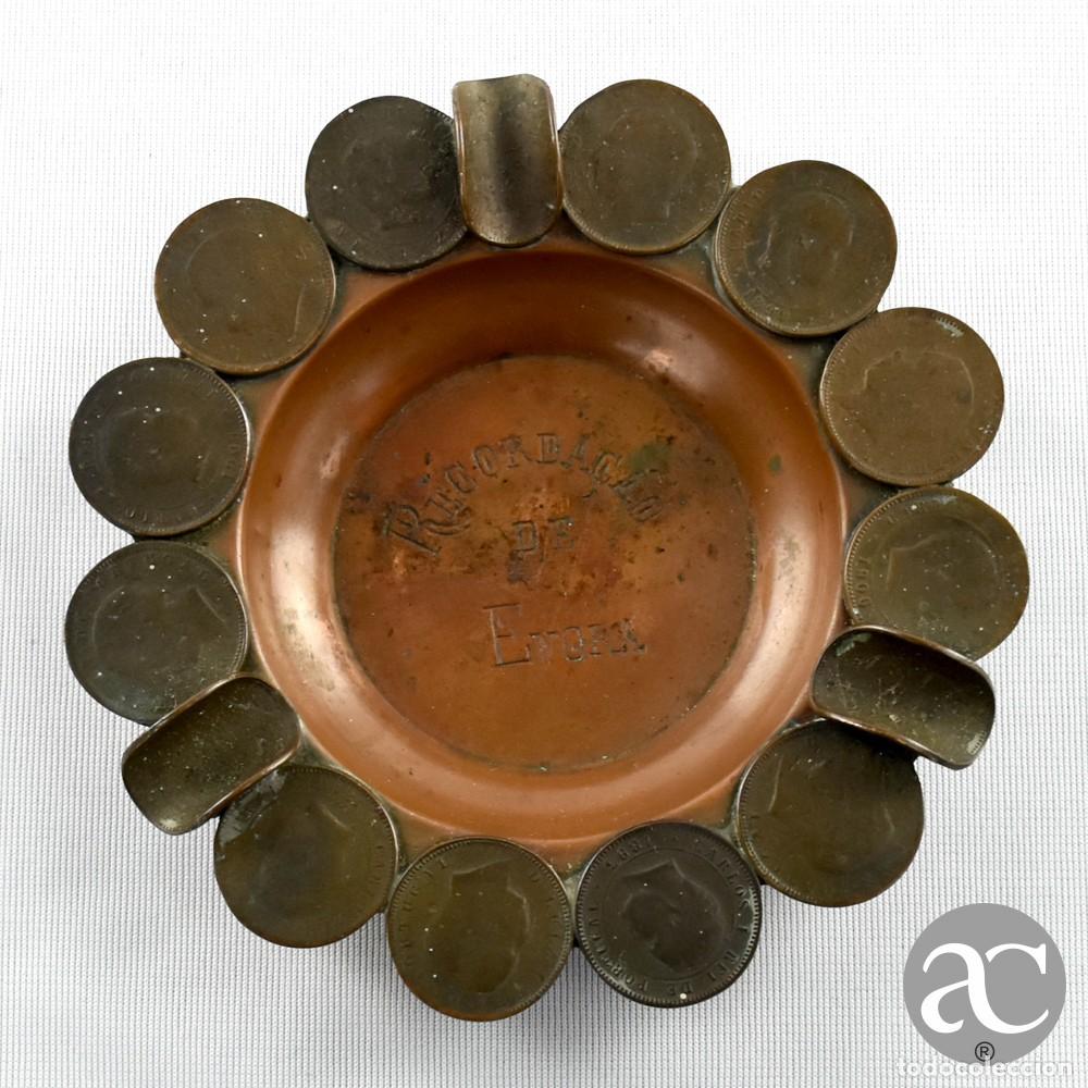 Ceniceros: Cinzeiro em cobre e moedas antigas, &ldquo;Recorda&ccedil;&atilde;o de &Eacute;vora&rdquo; - Foto 2