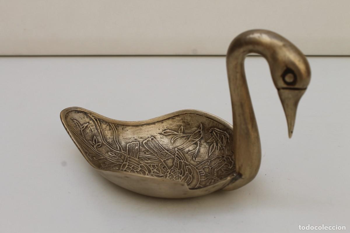 Ceniceros: CENICERO DE BRONCE CISNE - Foto 2