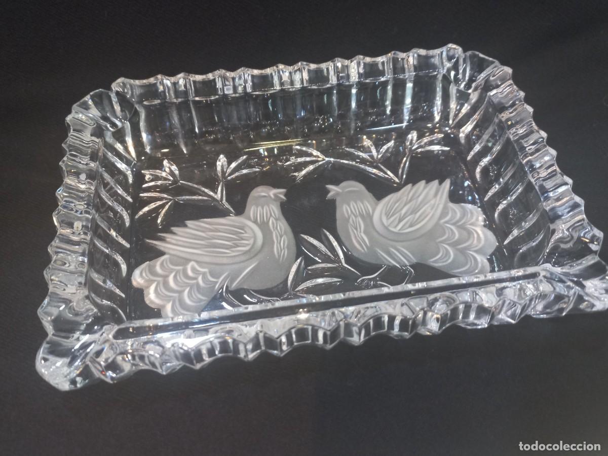 Ceniceros: CENICERO-CRISTAL (rectangular) talla palomas - Foto 1