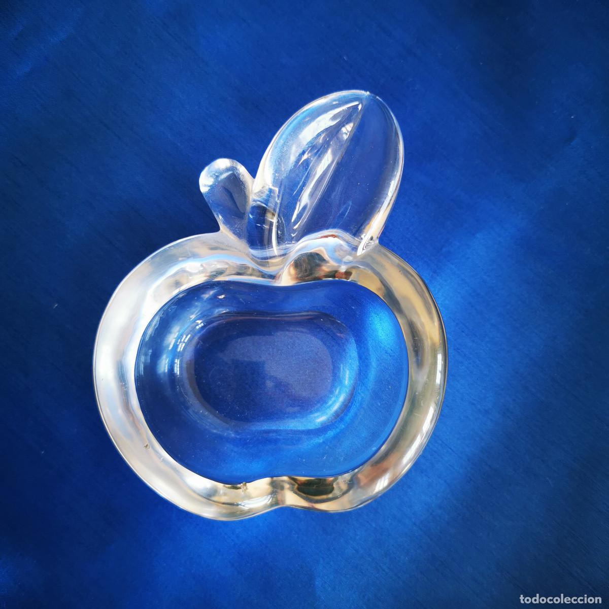 Ceniceros: ANTIGUO CENICERO DE CRISTAL CON FORMA DE MANZANA