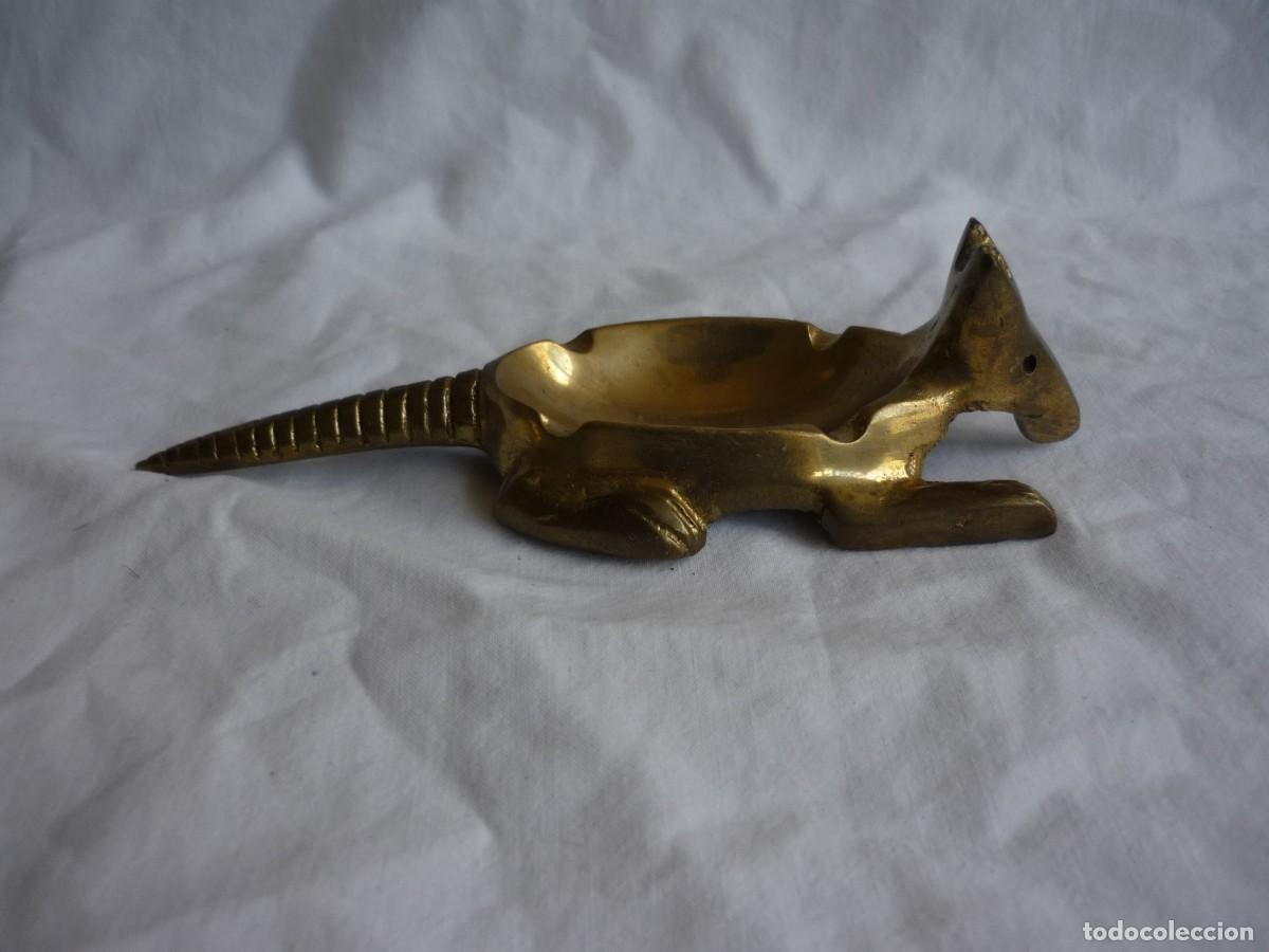 Ceniceros: Cenicero de bronce en forma de armadillo - Foto 5