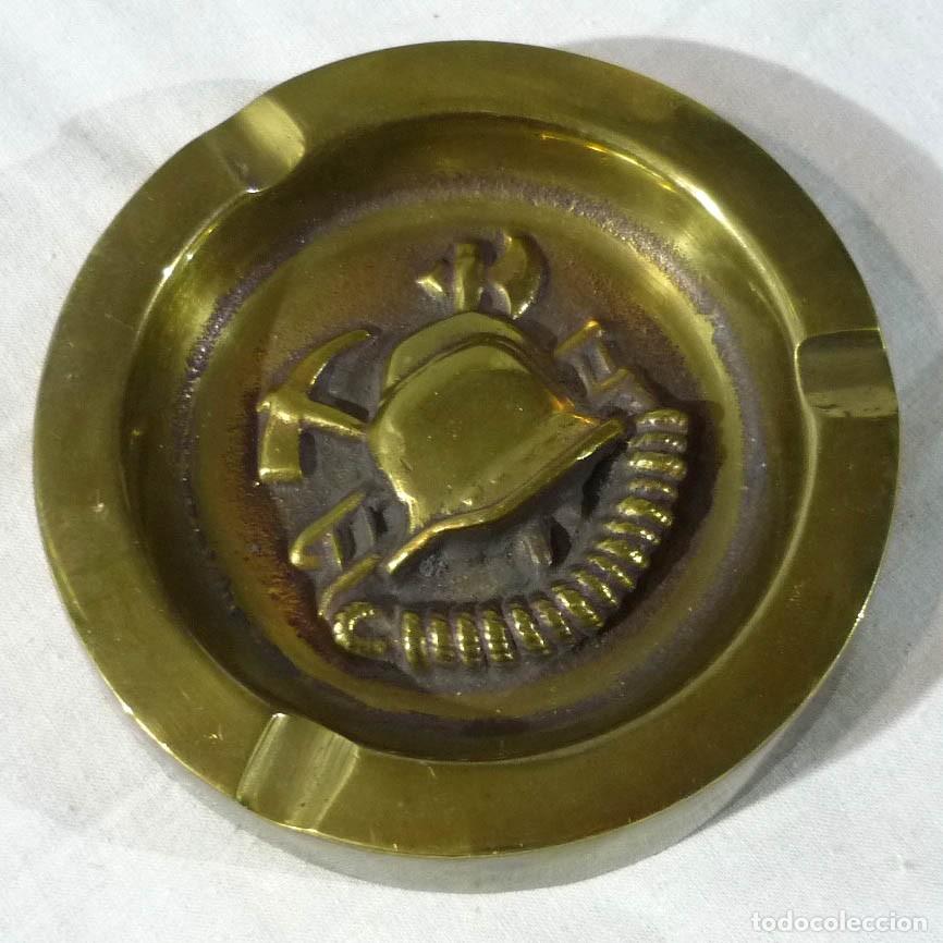 Ceniceros: Cenicero de bronce macizo Bomberos - Foto 1