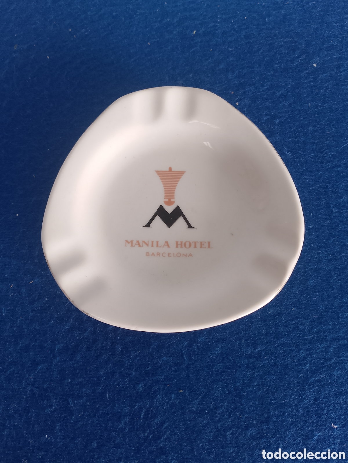 Ashtrays: CENICERO MANILA HOTEL BARCELONA.