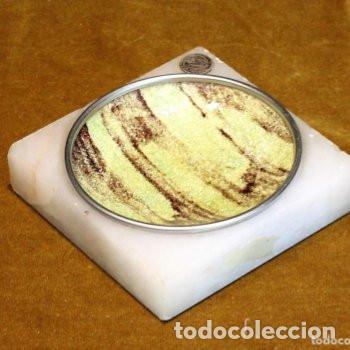 Ceniceros: Peque&ntilde;o cenicero esmaltado.