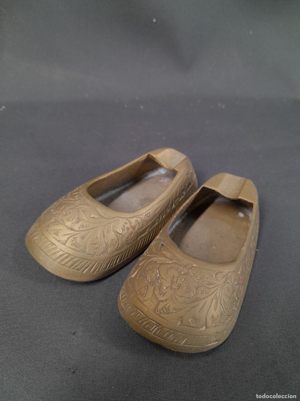 Ceniceros: PEQUE&Ntilde;OS ZAPATOS DECORATIVOS DE BRONCE REALIZADOS A MANO. A&Ntilde;OS 80