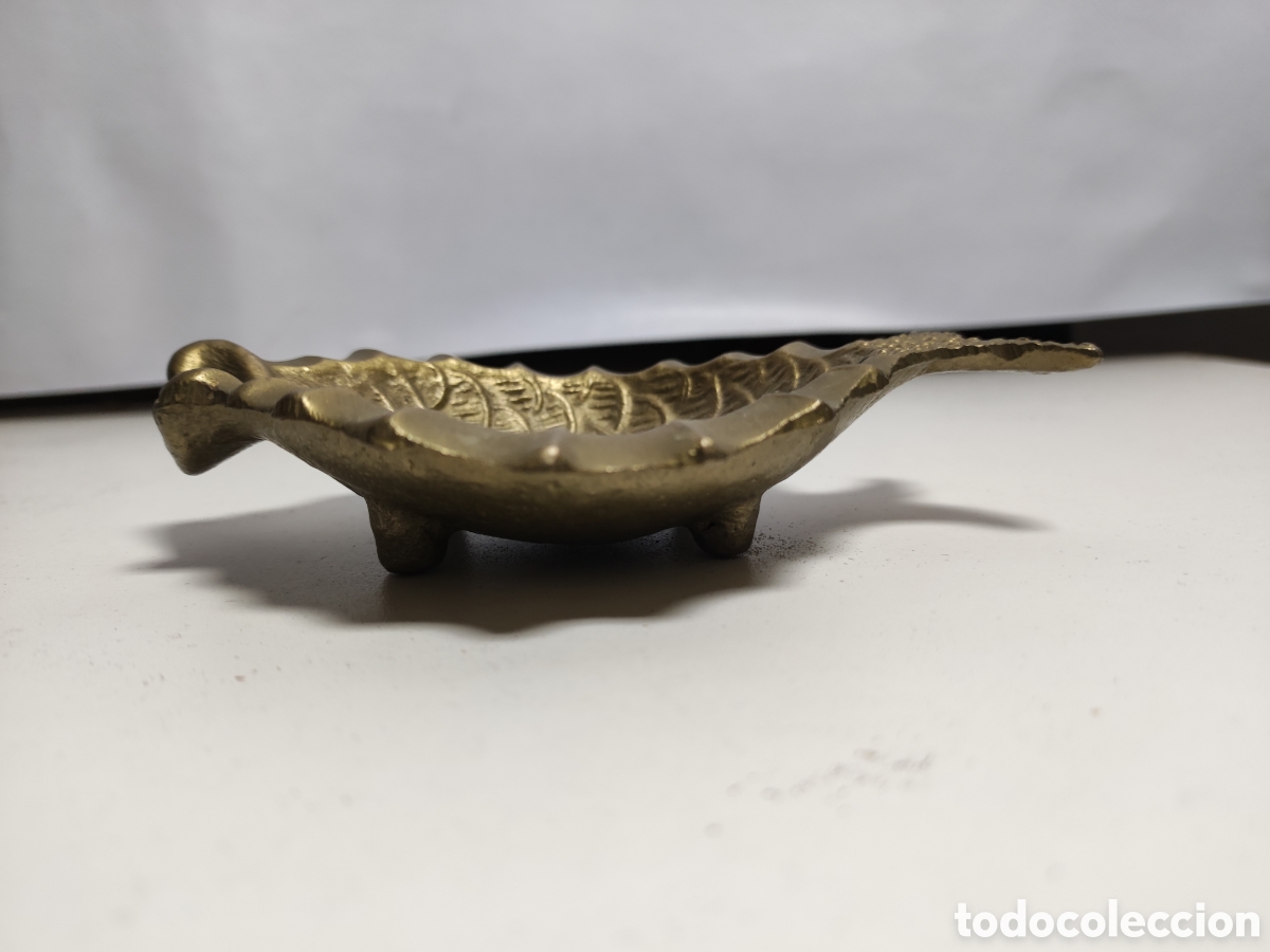 Ceniceros: Cenicero pez lat&oacute;n decorativo - Foto 4