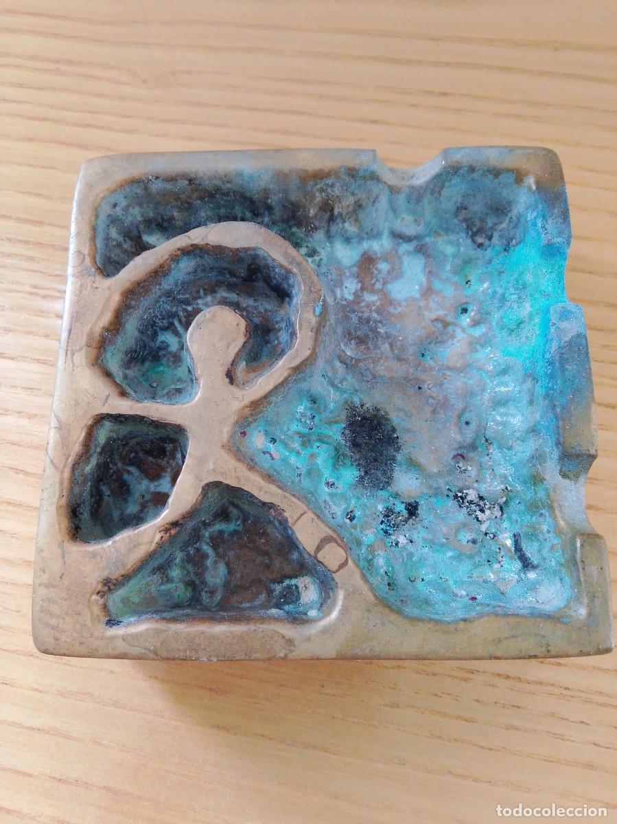 Cendriers: Arte cenicero de meral bronze o laton