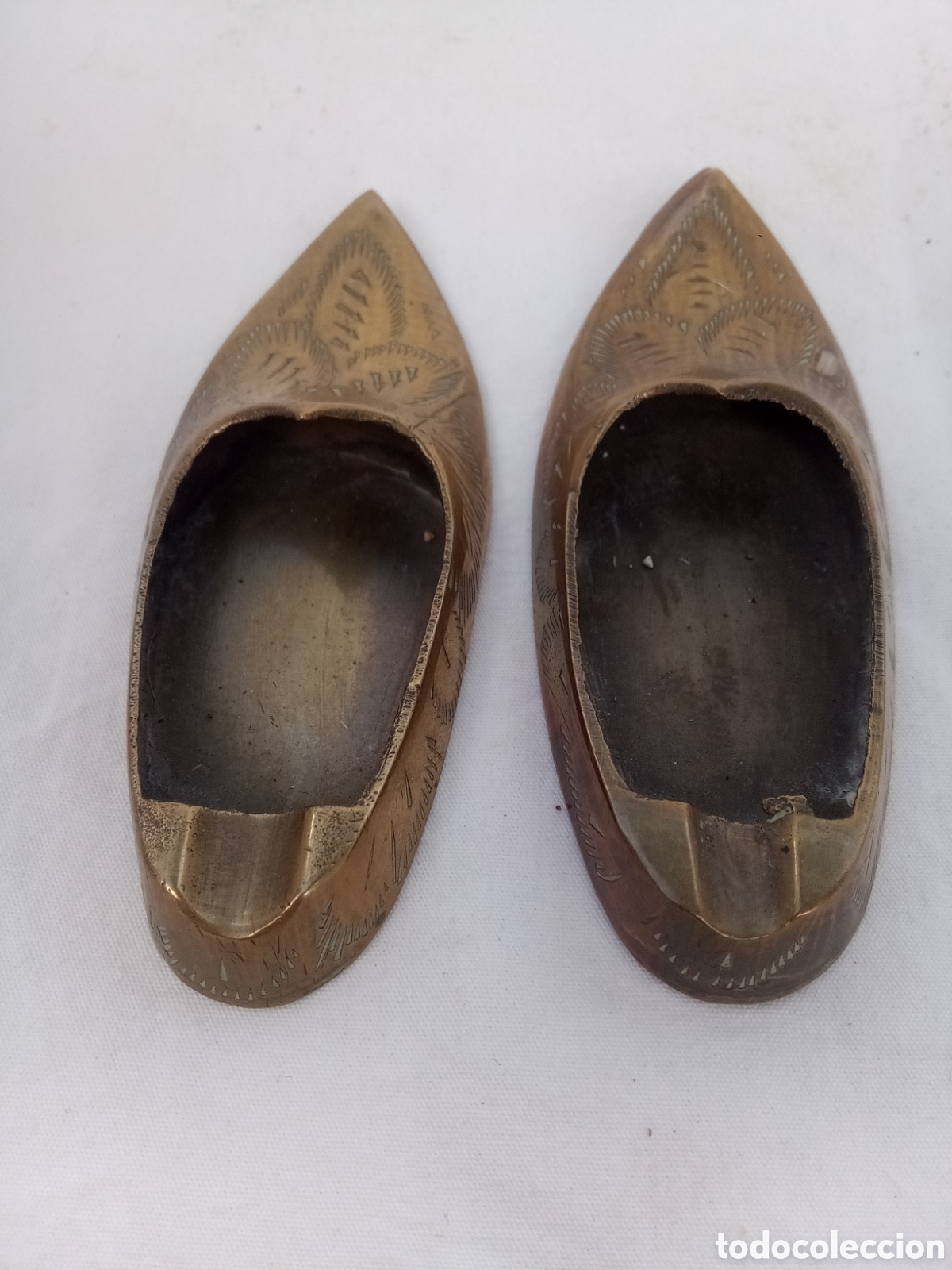 Ceniceros: PAREJA DE CENICEROS DE BABUCHAS DE BRONCE - LAT&Oacute;N *BC - Foto 3