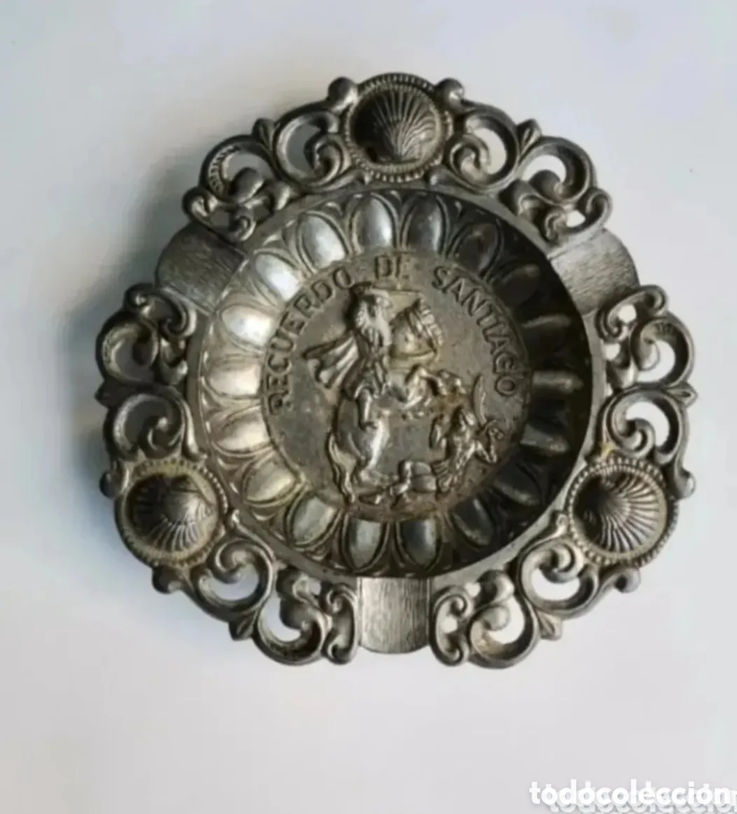 Cinzeiros: Bonito antiguo Cenicero recuerdo de Santiago metal 12cm