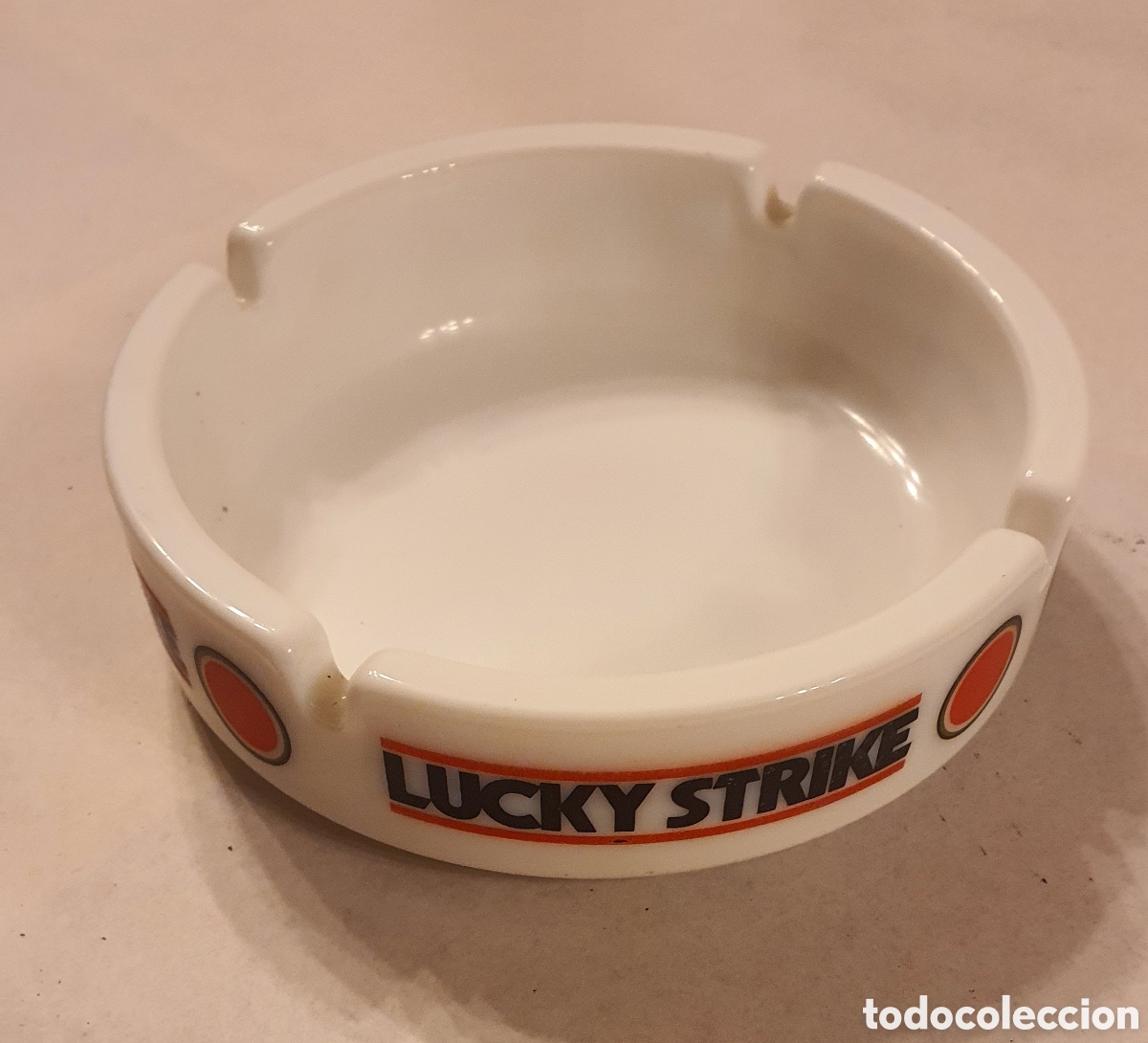 Ceniceros: Cenicero original Lucky Strike a&ntilde;os 80