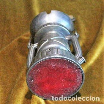 Ceniceros: Cenicero de metal en forma de quinqu&eacute;. - Foto 2