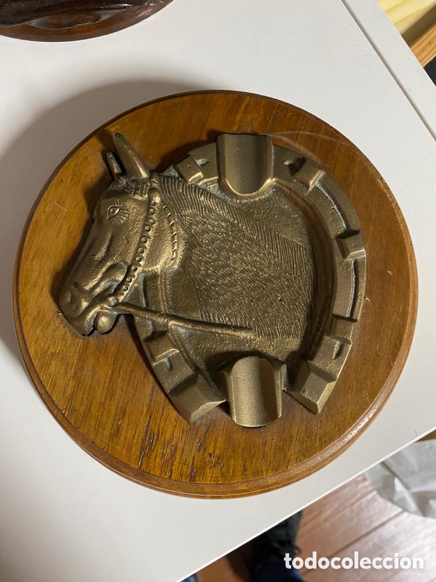 Ceniceros: Cenicero caballo herradura