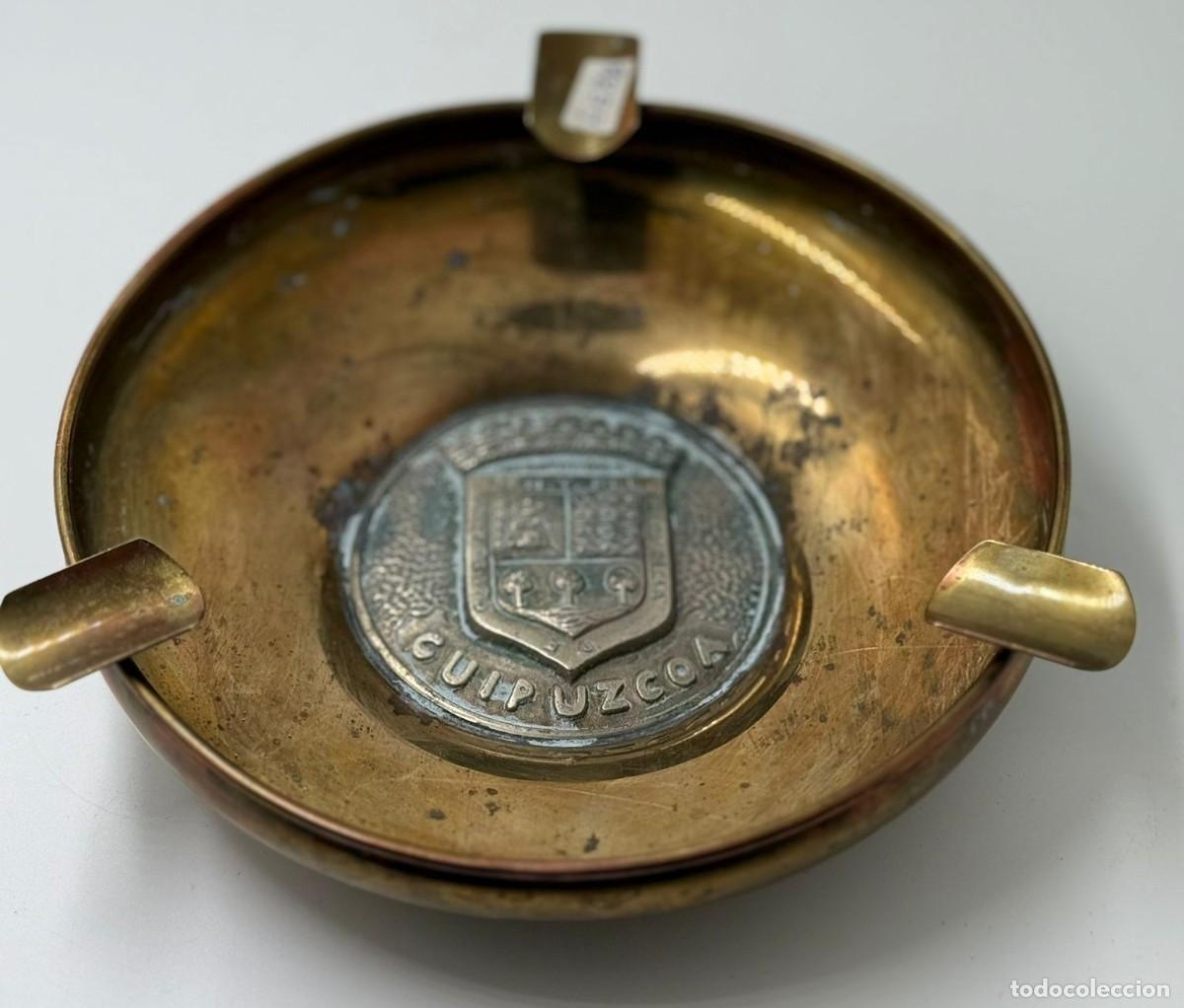 Ashtrays: Cenicero antiguo de colecci&oacute;n - Guip&uacute;zcoa