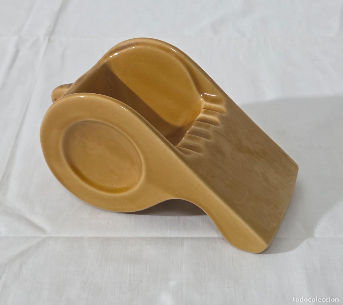 Ceniceros: Cenicero de ceramica en forma de silbato - Foto 3