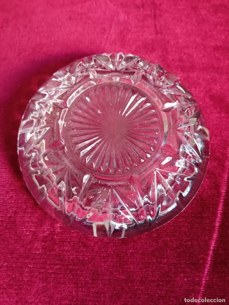 Ceniceros: Cenicero de cristal tallado d&eacute;cada de los 60 - Foto 3