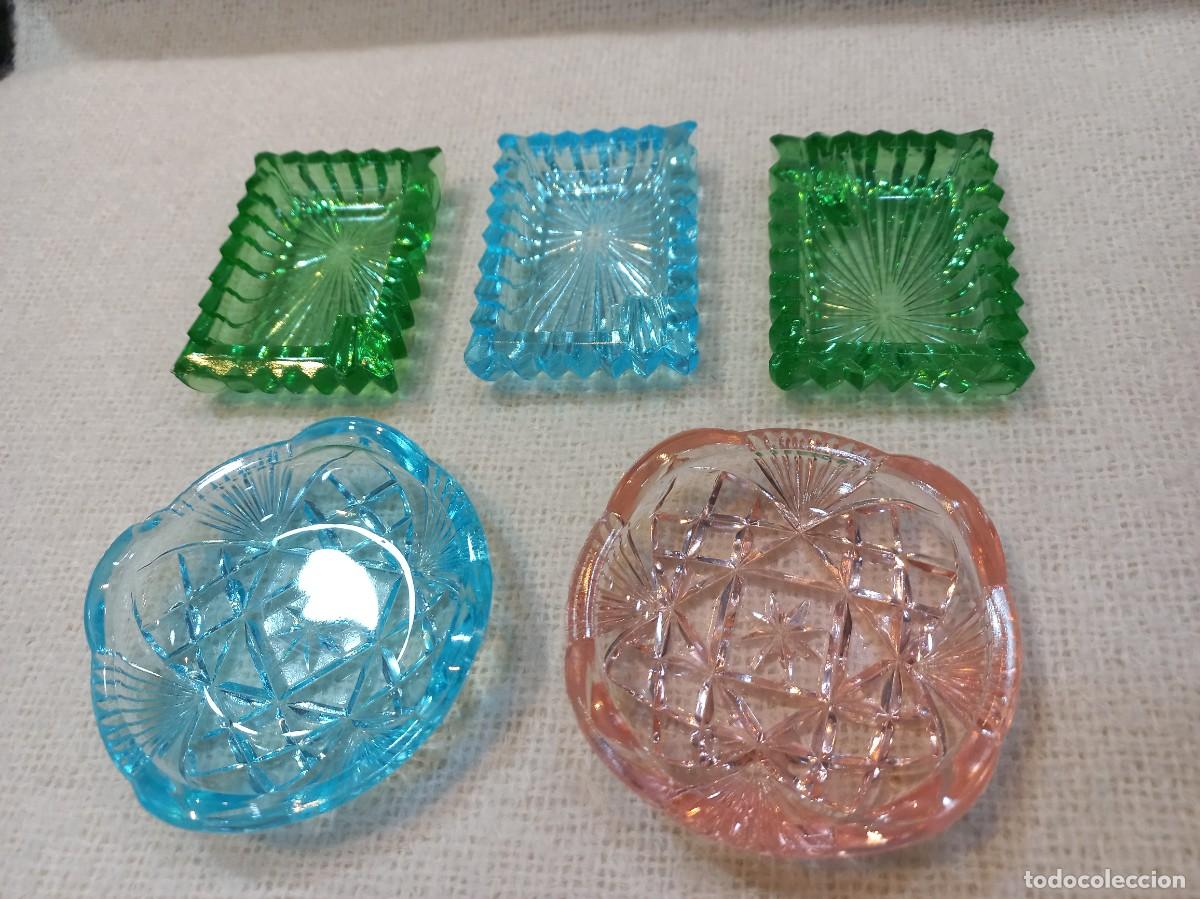 Ceniceros: CINCO CENICEROS (cristal) COLORES - Foto 2