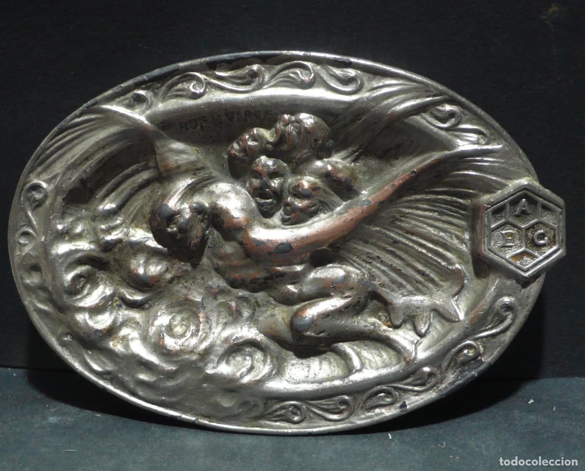 Ceniceros: CENICERO EN METAL CON RELIEVE - Foto 1
