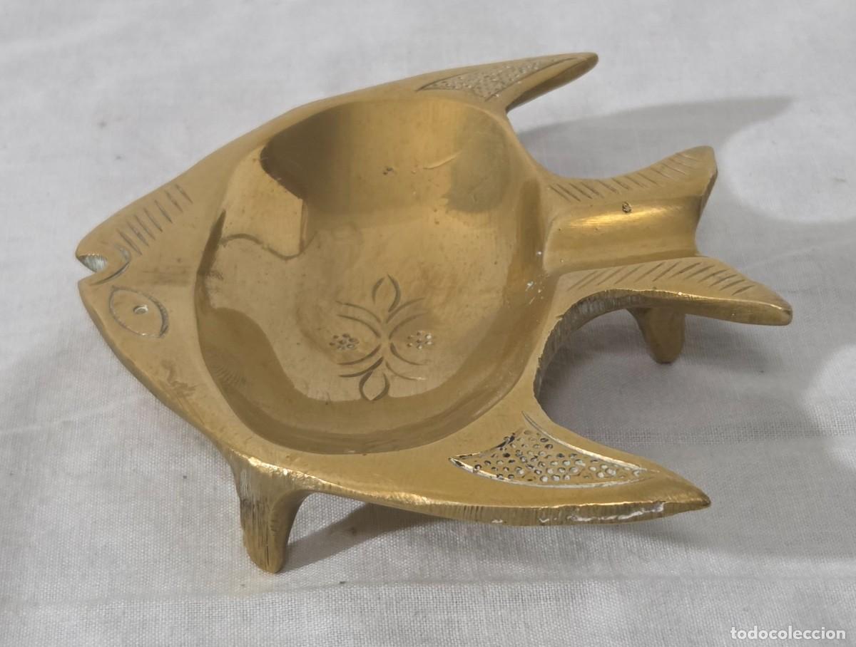Ceniceros: Cenicero en forma de pez de bronce - Foto 4