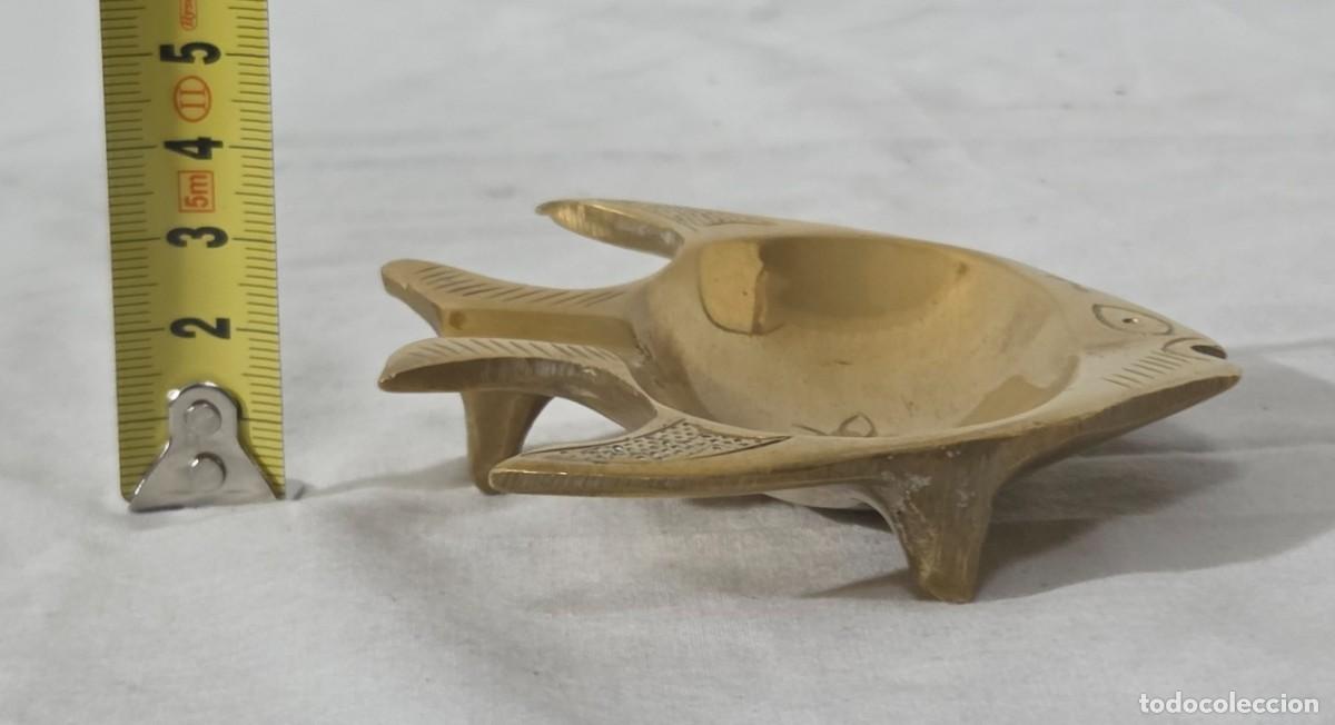 Ceniceros: Cenicero en forma de pez de bronce - Foto 10