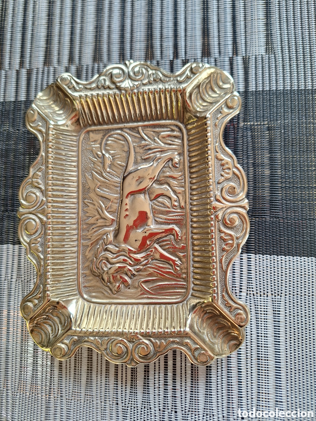 Ceniceros: Cenicero modernista doeado. - Foto 2