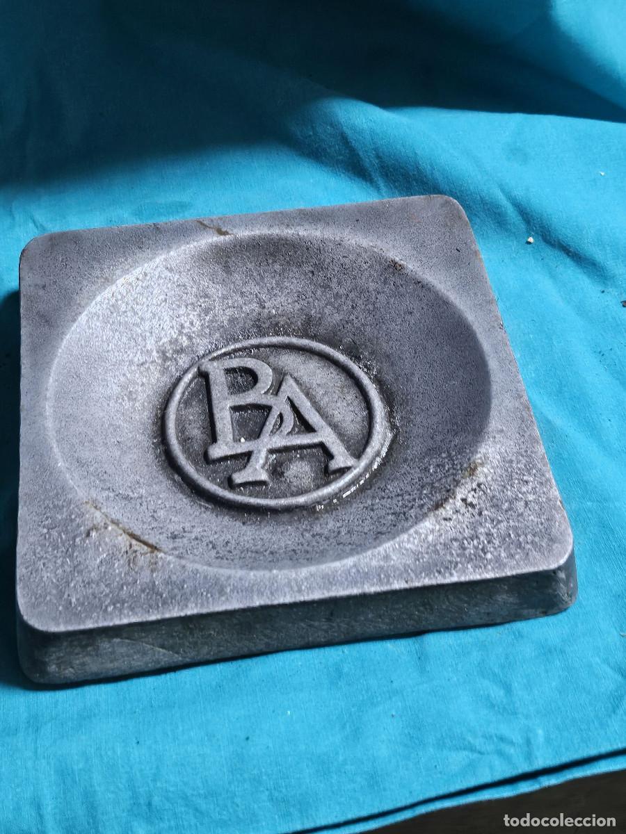 Ashtrays: cenicero de calamina antigua