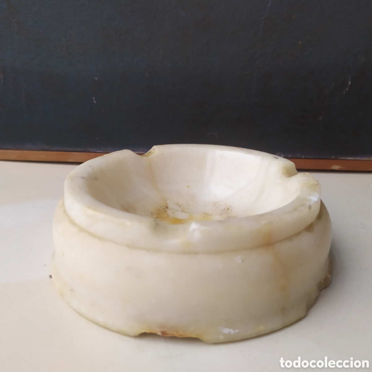Ashtrays: Cenicero antiguo de m&aacute;rmol