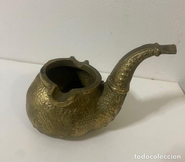 Ceniceros: Cenicero con forma de pipa. Bronce o lat&oacute;n - Foto 2