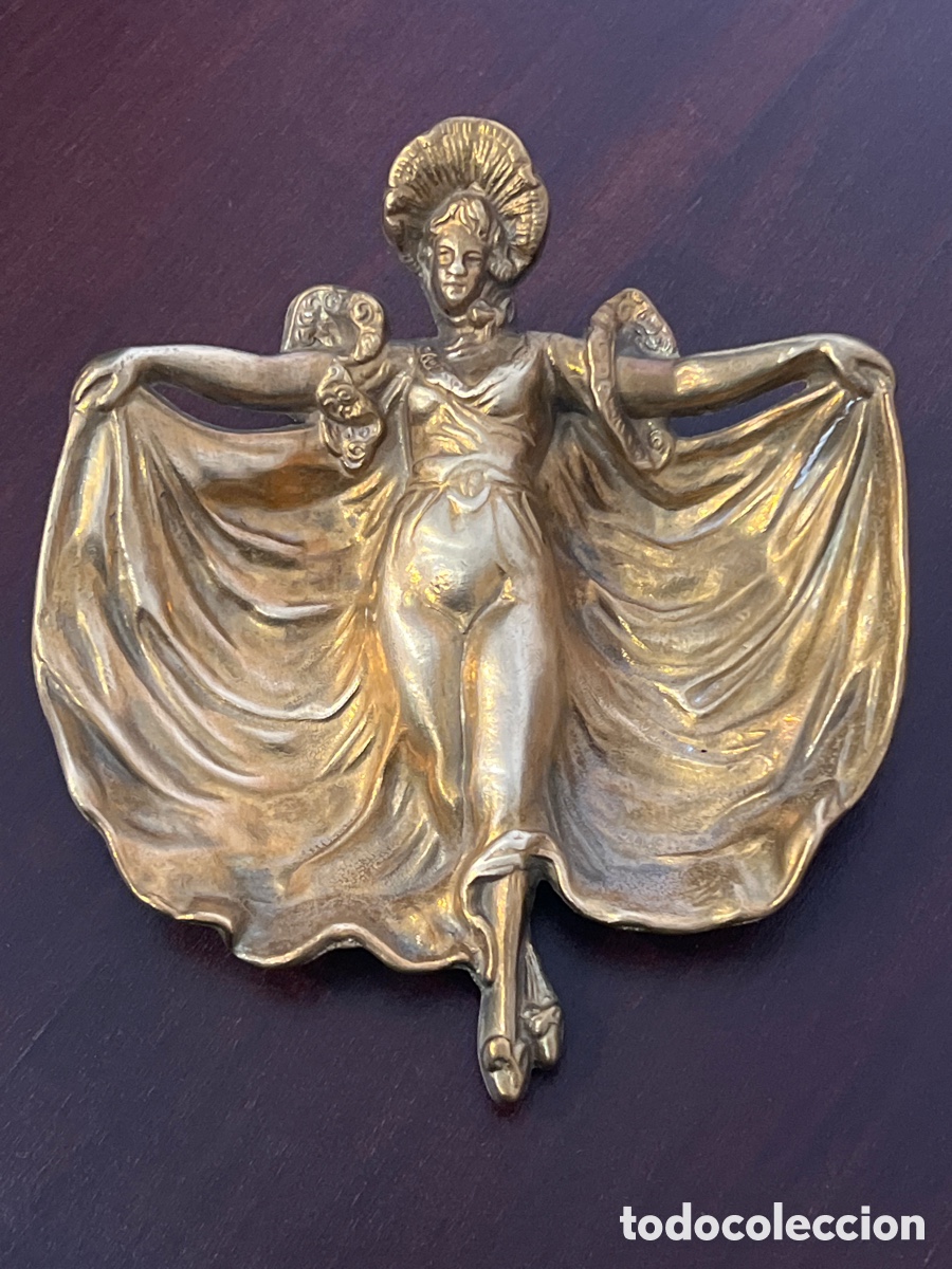 Ashtrays: ART NOUVEAU VAC&Iacute;ABOLSILLOS