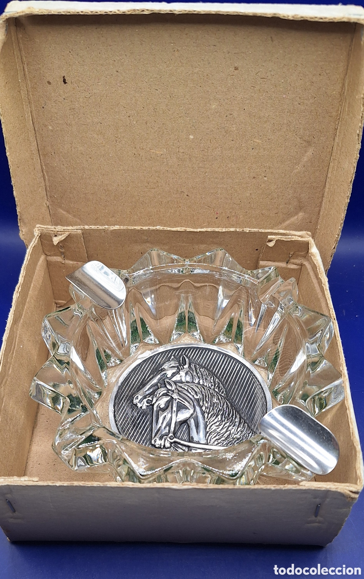 Ceniceros: Cenicero de Cristal con Caballos - Foto 1