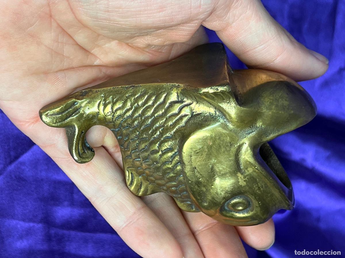 Ceniceros: ANTIGUO CENICERO EN BRONCE FORMA PEZ - Foto 6
