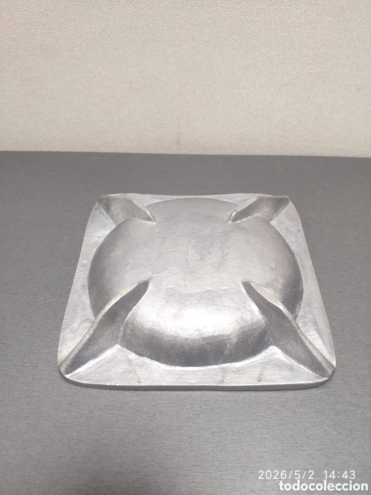 Ceniceros: Cenicero vintage en aluminio - Foto 2