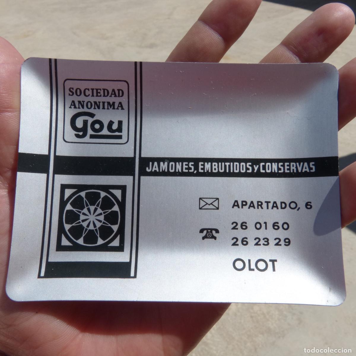 Ceniceros: Antiguo cenicero de aluminio fabrica de jamones embutidos y conservas Gou, Olot. 11,7x8,7cm, 16gr.