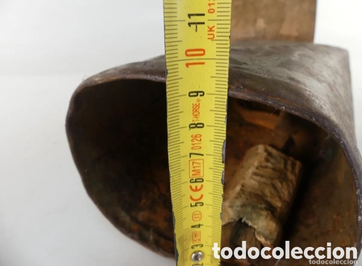 Ceniceros: Cencerro antiguo collar de madera - Foto 17