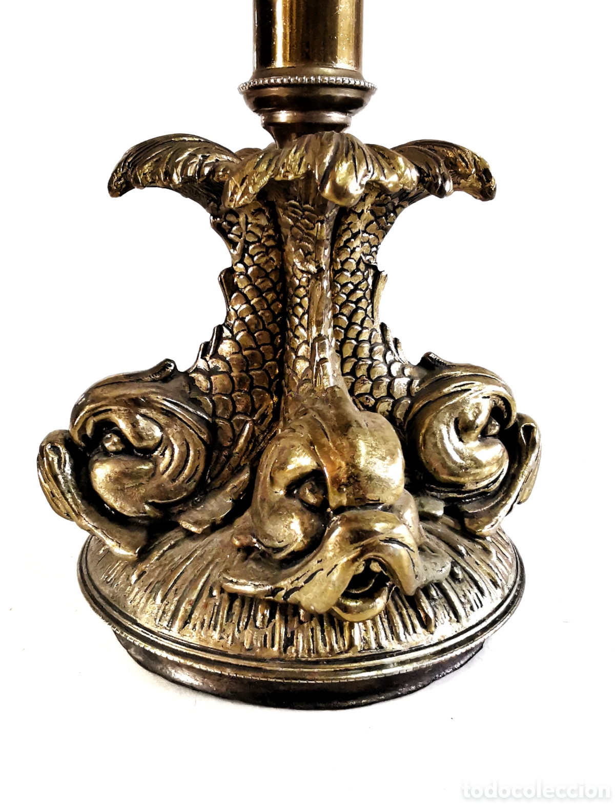 Ashtrays: CENICERO DE BRONCE CON PRECIOSO PIE DECORATIVO REPRESENTACI&Oacute;N DE PECES