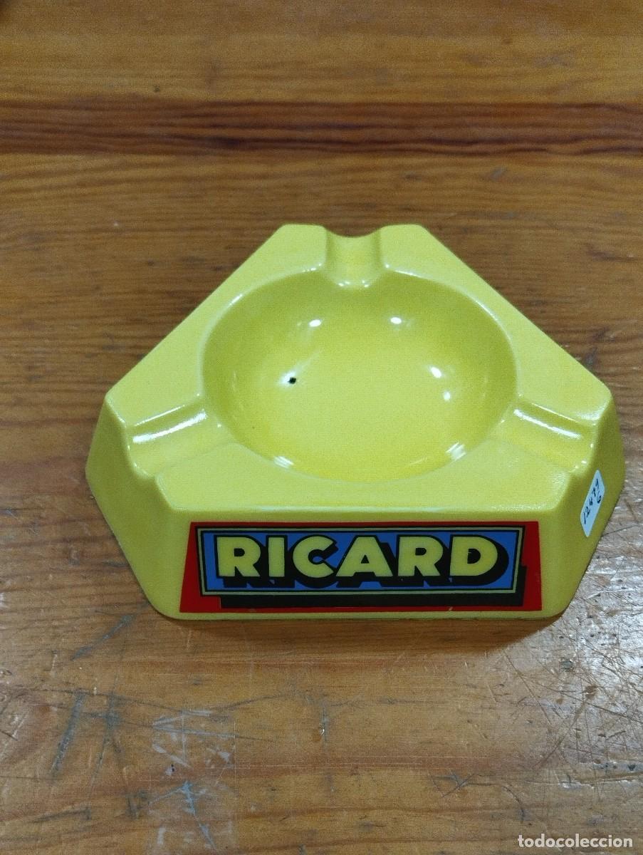 Ceniceros: CENICERO RICARD EN OPALEX AMARILLO MADE IN FRANCE.