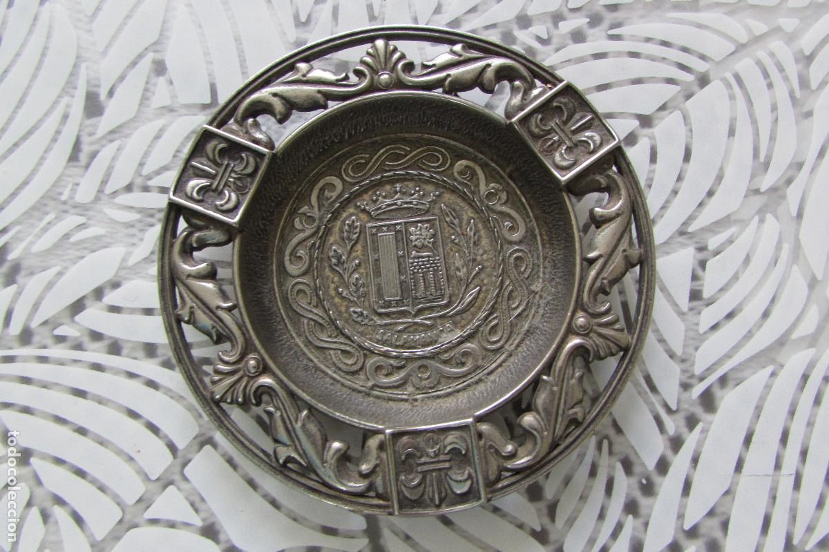 Ceniceros: CENICERO VINTAGE DE METAL CON ESCUDO SALAMANCA