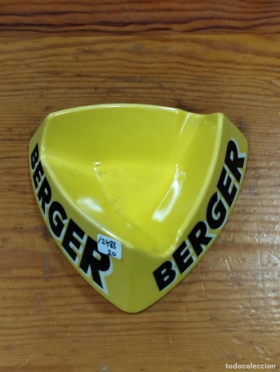 Ceniceros: CENICERO BERGER EN FORMA TRIANGULAR. PL&Aacute;STICO. - Foto 2