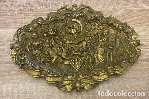 Ceniceros: CENICERO BRONCE CON MOTIVOS VALENCIANOS - VALENCIA