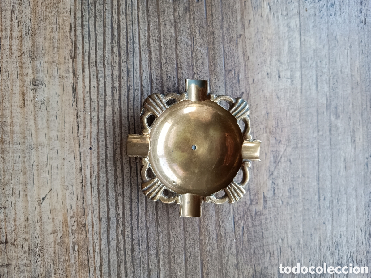 Ceniceros: CENICERO DE BRONCE 7,5x7,5cm