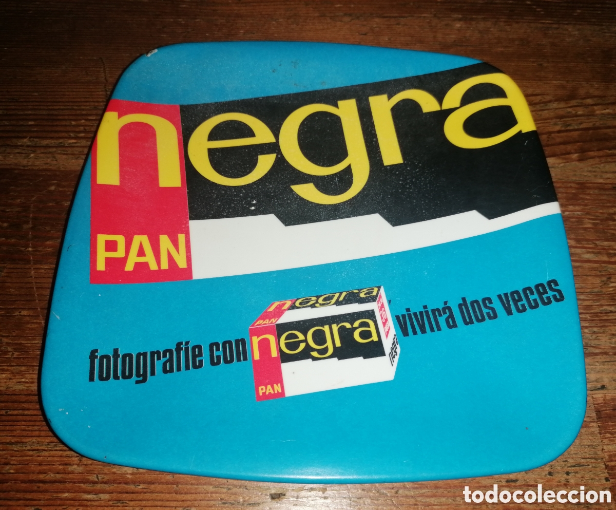 Ceniceros: Antiguo cenicero pel&iacute;cula fotogr&aacute;fica NEGRA