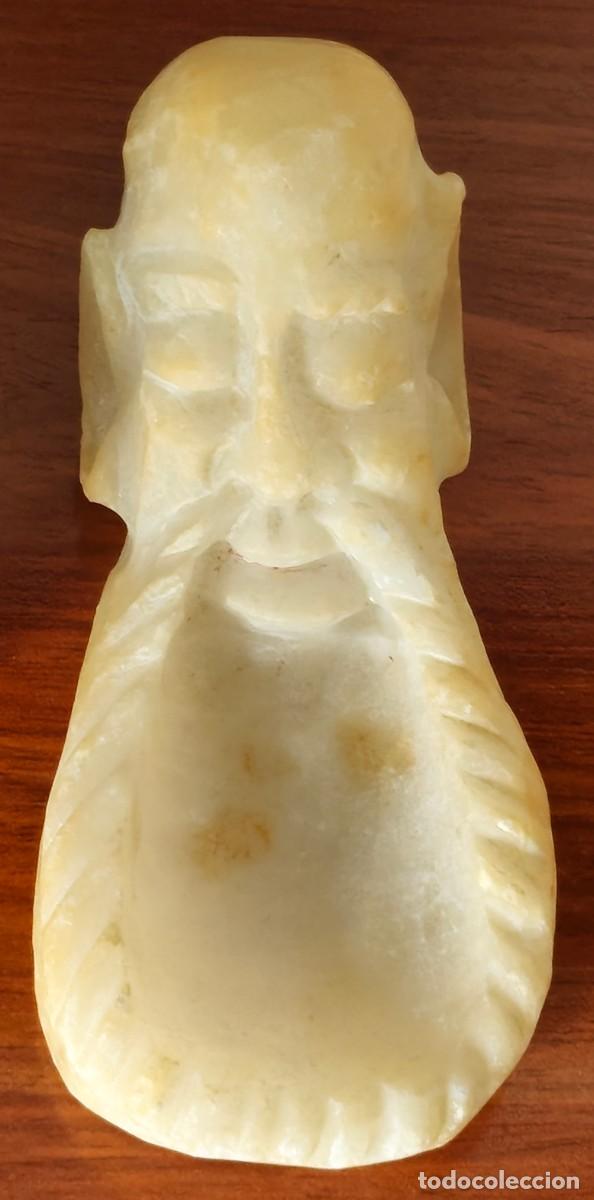 Ceniceros: CENICERO VINTAGE DE ALABASTRO (O SIMILAR) CON LA FORMA DEL ROSTRO DE UN SABIO O MONJE ORIENTAL
