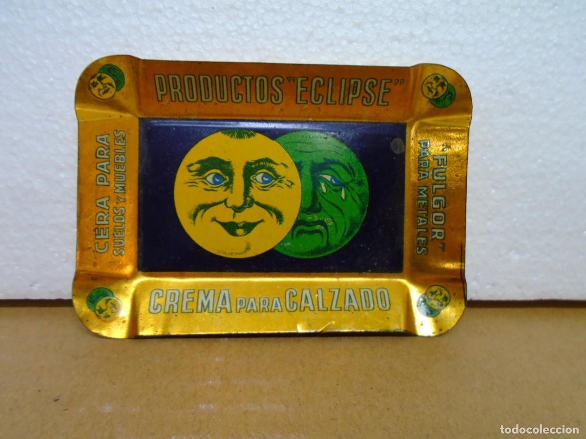 Ceniceros: ANTIGUO CENICERO HOJALATA LITOGRAFIADA PRODUCTOS&rdquo;ECLISE&rdquo; CERAS Y CREMAS.