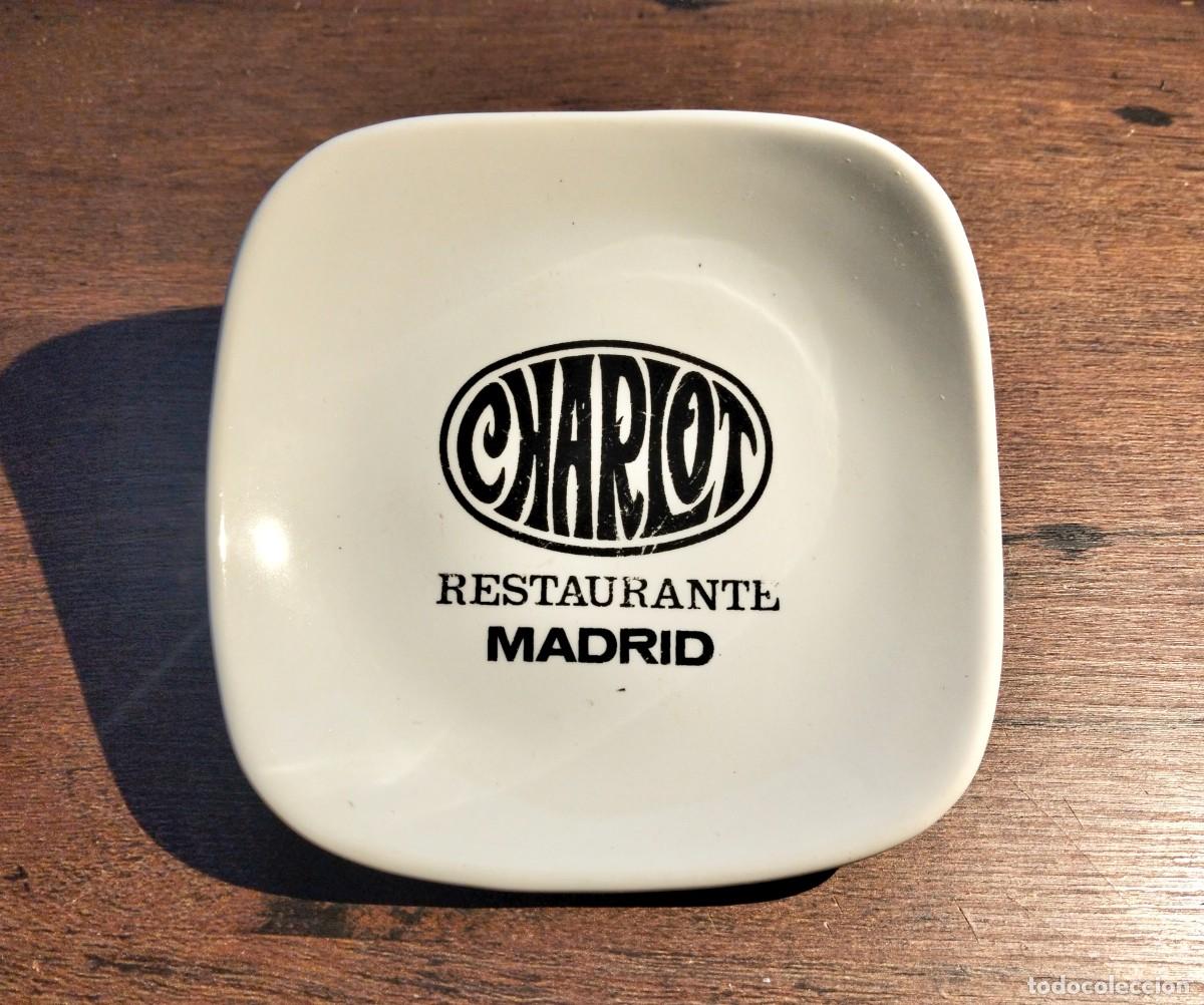 Ceniceros: CENICERO DE PORCELANA DEL RESTAURANTE CHARLOT (CALLE SERRANO, MADRID), A&Ntilde;OS 70, 12 X 12 CM, MOAHSA