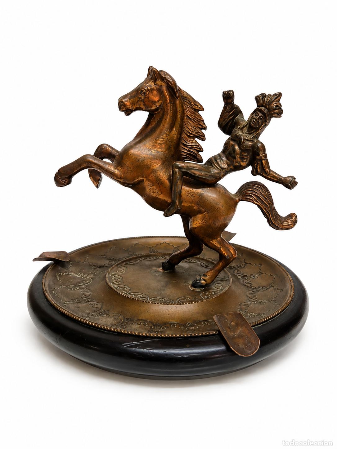 Cinzeiros: Cenicero de Mesa - Estilo Art D&eacute;co - Escultura Guerrero Nativo Americano (indio) - P&aacute;tina de Cobre